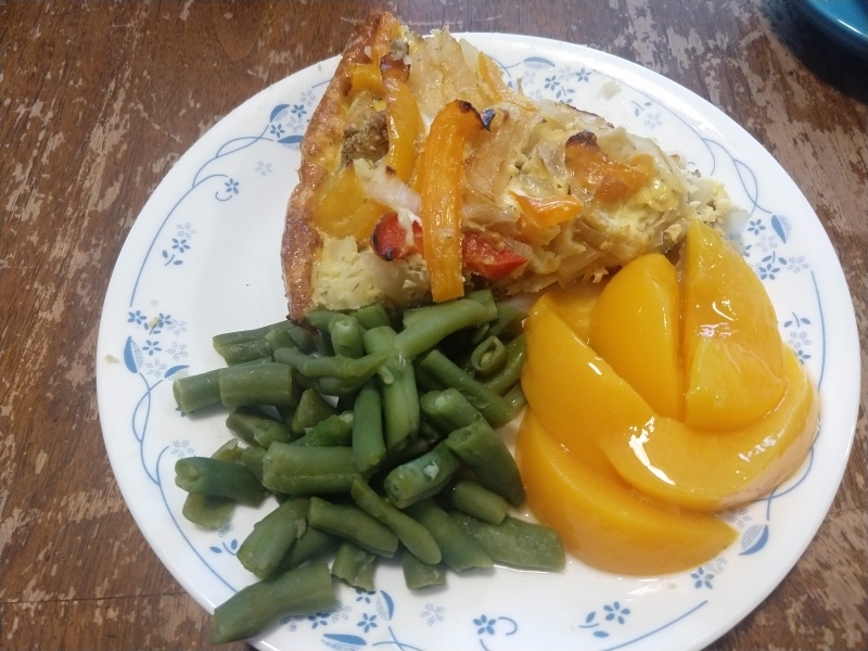 Frittata with green beans and peaches